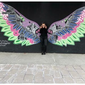 Meet your Posher, Ewa